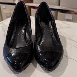 Adrienne Vittadini Black Women's wedge shoes, 6 1/2.